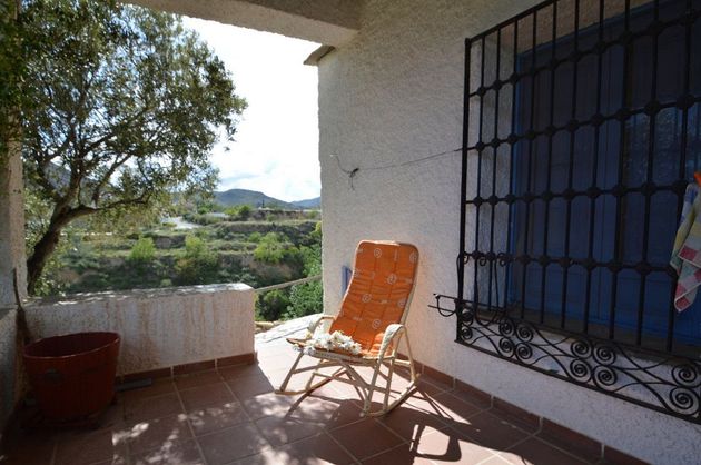 Foto 1 de Casa rural en venta en Beires de 4 habitaciones con terraza y jardín