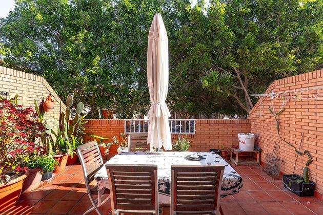 Foto 2 de Casa adossada en venda a Los Molinos - Villa Blanca de 4 habitacions amb terrassa i balcó