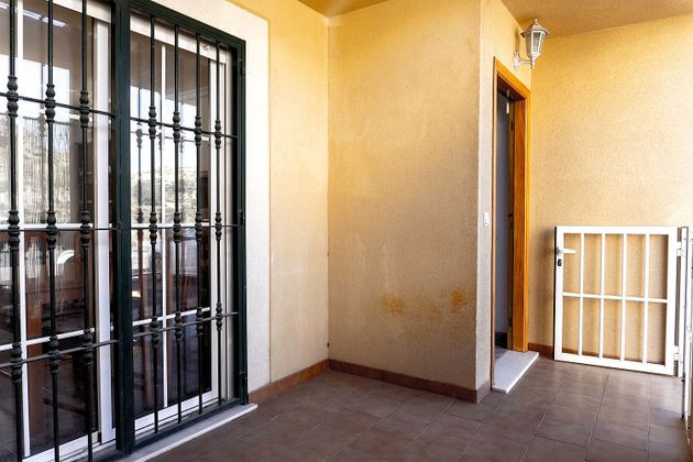 Foto 2 de Casa en venda a calle Federico Garcia Lorca de 3 habitacions amb terrassa i balcó