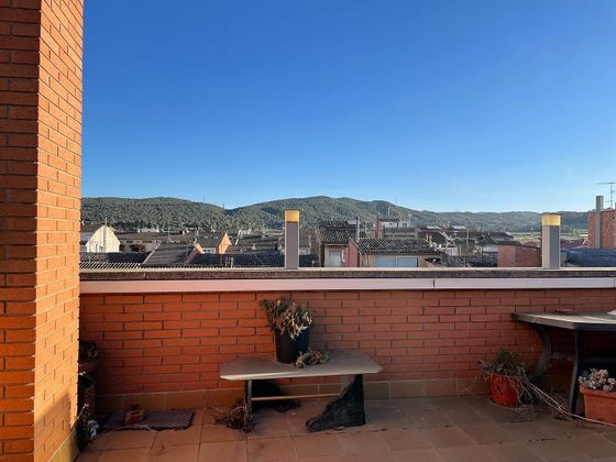 Foto 1 de Venta de piso en Vilanova del Camí de 4 habitaciones con terraza y calefacción