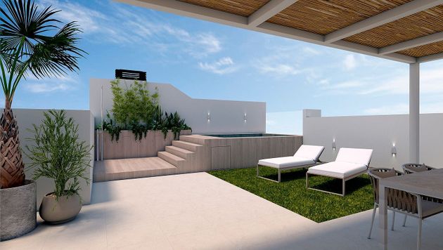 Foto 1 de Ático en venta en calle Begoña de 3 habitaciones con terraza y piscina