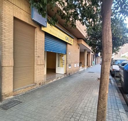 Foto 1 de Local en alquiler en calle D'emili Baró con aire acondicionado