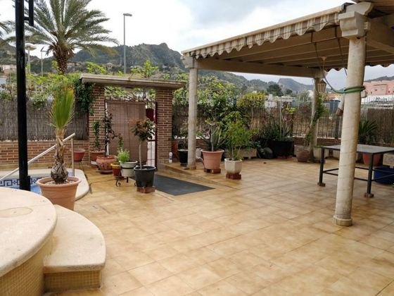 Foto 1 de Xalet en venda a Beniaján de 4 habitacions amb terrassa i piscina