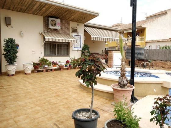 Foto 2 de Xalet en venda a Beniaján de 4 habitacions amb terrassa i piscina