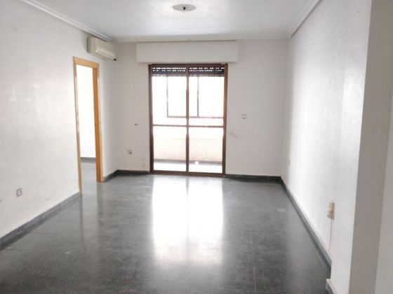 Foto 2 de Piso en venta en Beniaján de 3 habitaciones con terraza y garaje