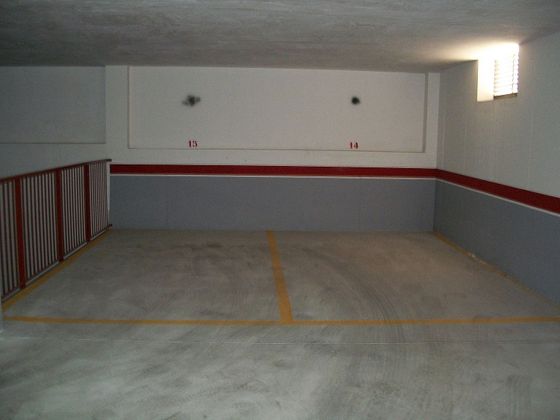 Foto 1 de Garatge en venda a calle Mayor de 16 m²