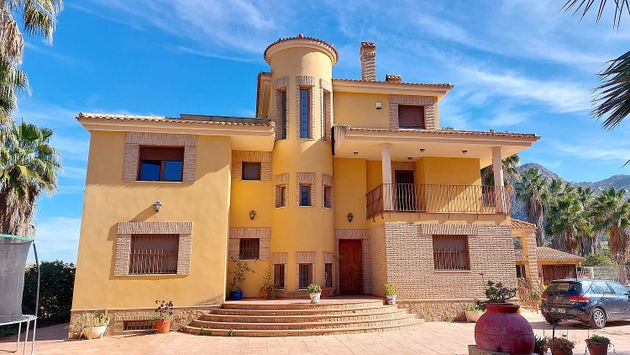 Foto 1 de Xalet en venda a Beniaján de 6 habitacions amb terrassa i piscina