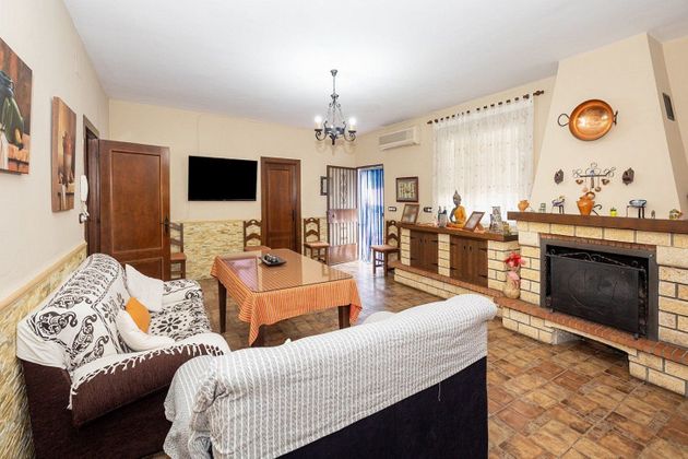 Foto 1 de Casa en venda a Cijuela de 5 habitacions amb terrassa i piscina