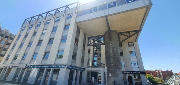 Foto 1 de Venta de edificio en Palacio de Congresos - Urbadiez - Entrepuentes de 954 m²