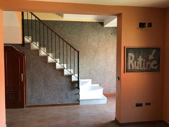 Foto 1 de Casa adossada en venda a Sanlúcar la Mayor de 3 habitacions amb balcó i aire acondicionat