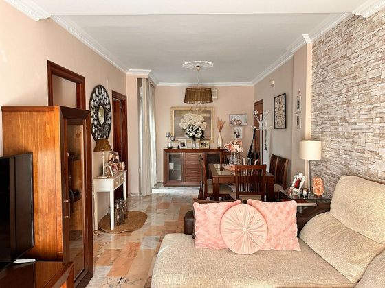 Foto 1 de Pis en venda a Algaba (La) de 3 habitacions amb terrassa i aire acondicionat