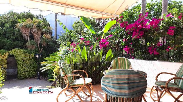 Foto 2 de Casa en venda a Playa del Puig de 4 habitacions amb terrassa i piscina
