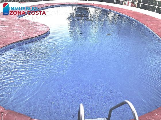 Foto 1 de Piso en venta en Pobla de Farnals (la) de 3 habitaciones con terraza y piscina