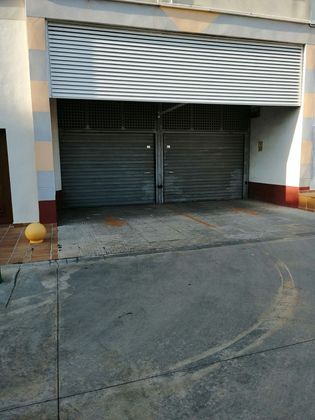 Foto 2 de Garaje en venta en calle Isaac Peral de 16 m²