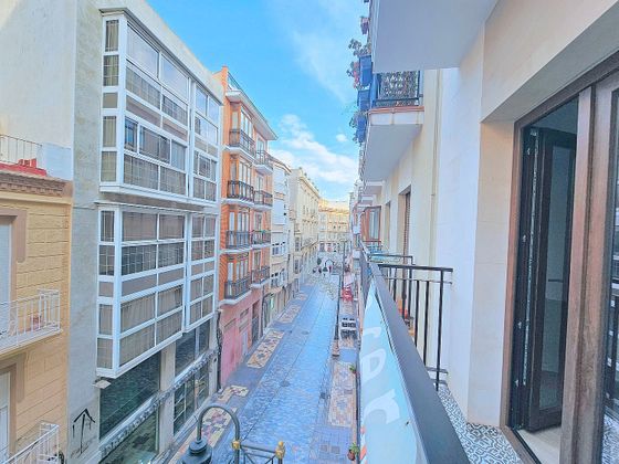 Foto 1 de Venta de piso en Casco Histórico de 3 habitaciones con garaje y balcón