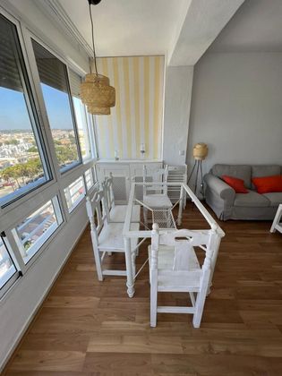 Foto 2 de Piso en alquiler en Zona norte - Blanca Paloma de 2 habitaciones con terraza y muebles