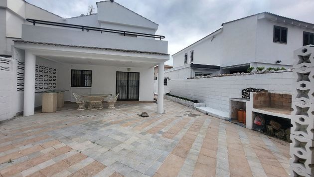 Foto 2 de Casa adossada en venda a Urbanizaciones- Santa Ana- Las Estrellas de 3 habitacions amb terrassa i balcó