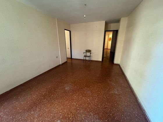 Foto 2 de Pis en venda a Centro - Gandia de 4 habitacions amb garatge i balcó