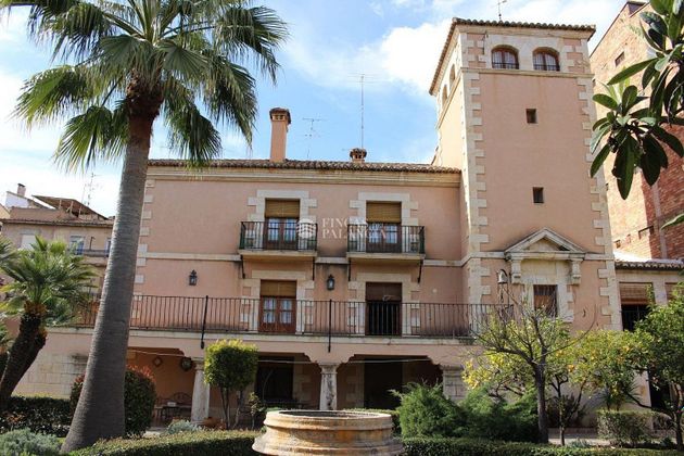 Foto 2 de Casa en venda a calle Cervantes de 10 habitacions amb terrassa i piscina