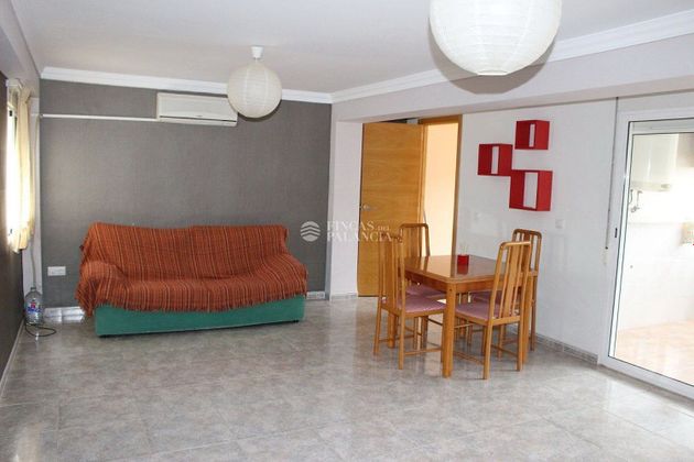 Foto 1 de Piso en venta en Albalat dels Tarongers de 3 habitaciones con terraza y balcón