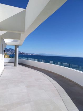 Foto 1 de Àtic en venda a El Faro de Calaburra - Chaparral de 2 habitacions amb terrassa i piscina