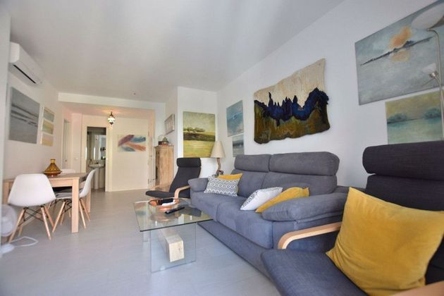 Foto 1 de Piso en alquiler en calle Francisco Cano de 2 habitaciones con terraza y muebles