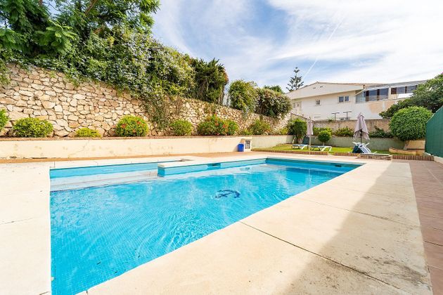 Foto 1 de Casa adosada en venta en calle Federico Martin Bahamonte de 3 habitaciones con terraza y piscina