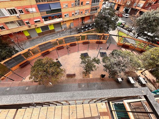 Foto 2 de Venta de piso en calle De L'alcalde Gurrea de 4 habitaciones con balcón y ascensor