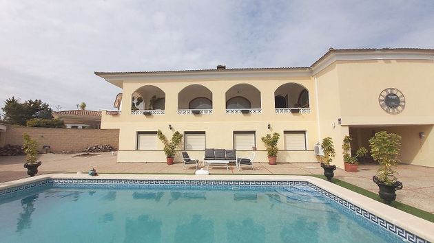 Foto 2 de Venta de chalet en Dehesa de Campoamor - La Regia - Aguamarina de 5 habitaciones con terraza y piscina