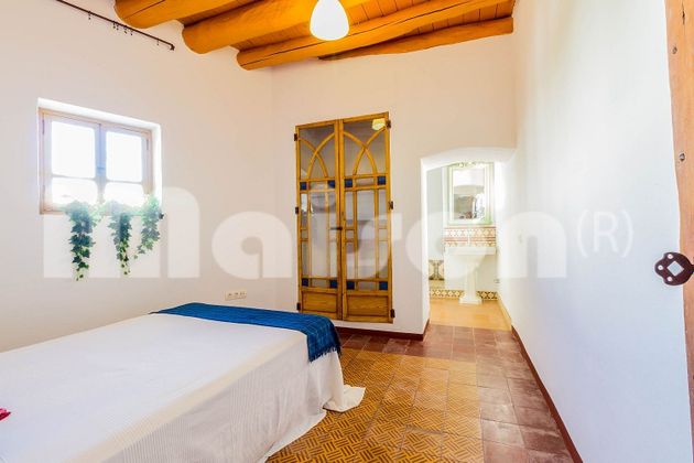Foto 1 de Pis en venda a Carmona de 2 habitacions amb terrassa i aire acondicionat