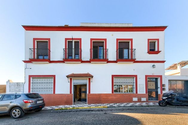 Foto 1 de Alquiler de local en Castilleja de la Cuesta de 304 m²