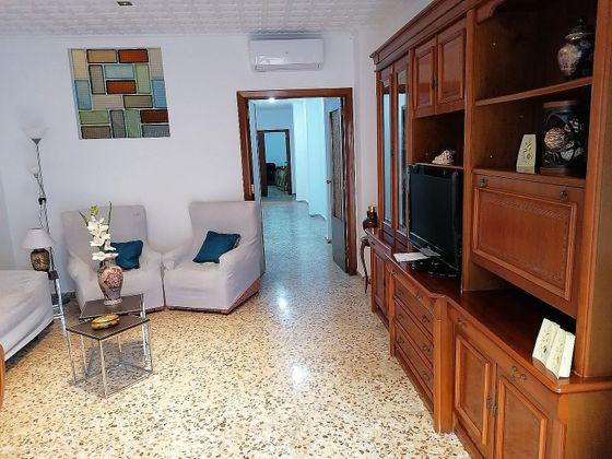 Foto 1 de Casa adosada en venta en Pueblo de Cullera de 6 habitaciones con terraza y aire acondicionado