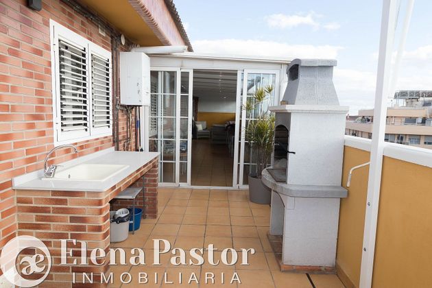 Foto 2 de Àtic en venda a El Alborgí de 3 habitacions amb terrassa i garatge