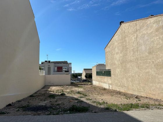 Foto 1 de Venta de terreno en Benisanó de 218 m²