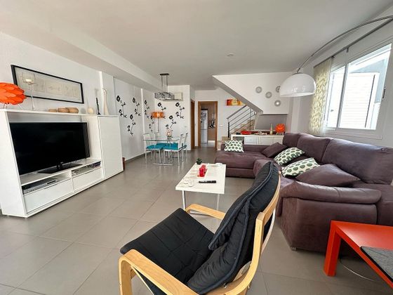 Foto 1 de Casa en venta en Moncófar playa de 4 habitaciones con terraza y garaje