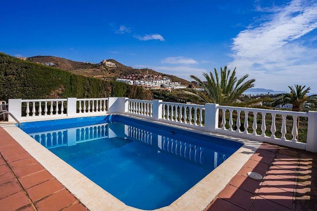 Foto 2 de Casa en venda a El Peñoncillo de 4 habitacions amb terrassa i piscina
