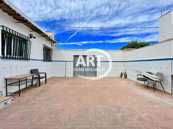 Foto 2 de Casa en venda a San Antonio de Benagéber de 3 habitacions amb terrassa i piscina