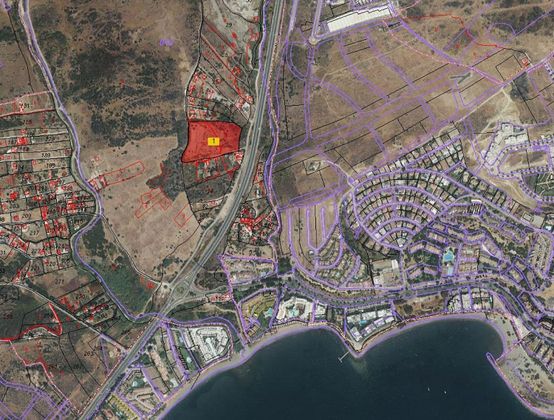 Foto 1 de Venta de terreno en Estepona Oeste - Valle Romano - Bahía Dorada de 25756 m²