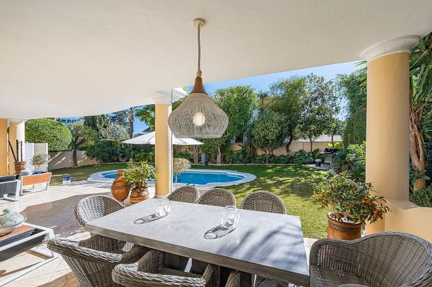 Foto 2 de Chalet en venta en Casco Antiguo de 5 habitaciones con terraza y piscina