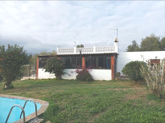 Foto 1 de Casa rural en venda a El Padrón - El Velerín - Voladilla de 3 habitacions amb terrassa i piscina