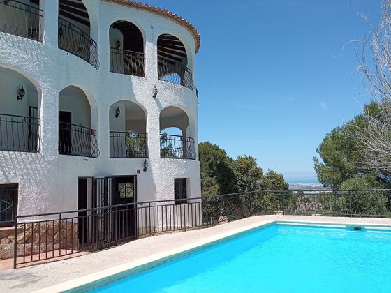 Foto 1 de Xalet en venda a Oliva pueblo de 7 habitacions amb terrassa i piscina