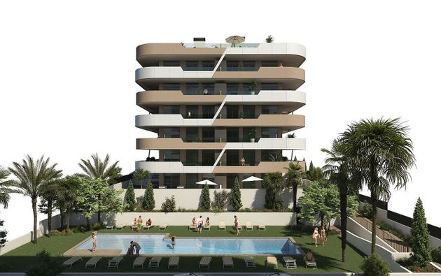 Foto 2 de Àtic en venda a Los Arenales del Sol de 2 habitacions amb terrassa i piscina
