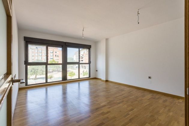 Foto 1 de Venta de piso en Juan Carlos I de 4 habitaciones con aire acondicionado y calefacción