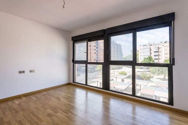 Foto 2 de Venta de piso en Juan Carlos I de 4 habitaciones con aire acondicionado y calefacción