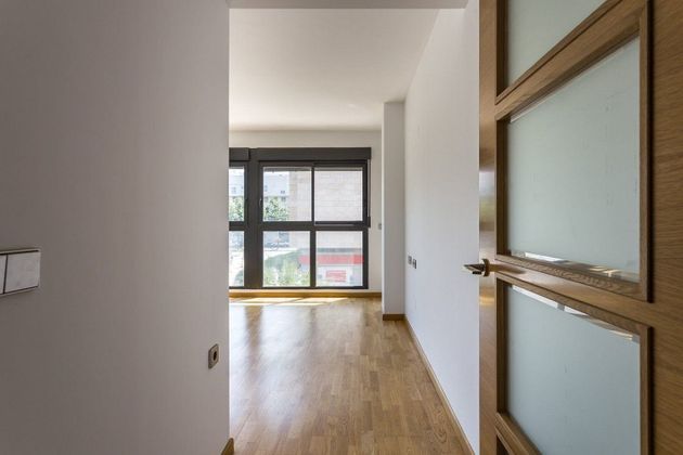 Foto 2 de Venta de piso en Juan Carlos I de 4 habitaciones con terraza y aire acondicionado