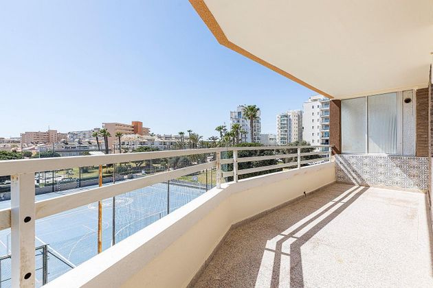 Foto 2 de Àtic en venda a Torrelamata - La Mata de 3 habitacions amb terrassa i balcó