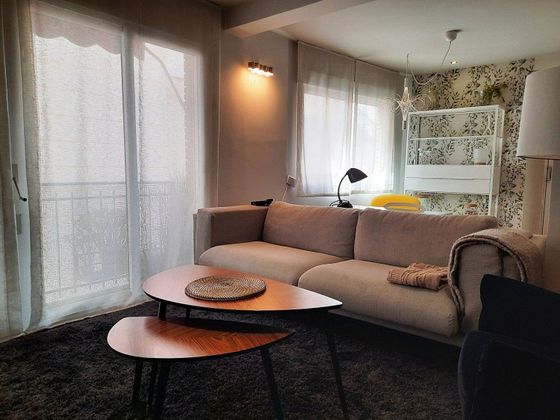 Foto 1 de Pis en lloguer a Centro - Murcia de 2 habitacions amb mobles i balcó
