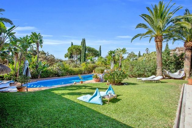 Foto 2 de Local en venda a Cabo Pino - Reserva de Marbella amb piscina i garatge
