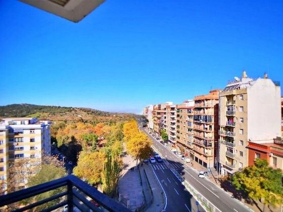 Foto 2 de Piso en venta en Ruta de la Plata de 6 habitaciones con terraza y balcón