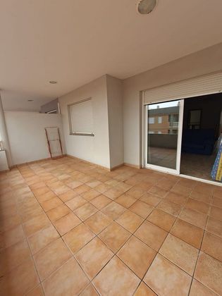 Foto 2 de Piso en venta en Moncófar playa de 3 habitaciones con terraza y garaje